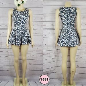 dale zoe xs stretch mini floral dress ( 5 for $20 )